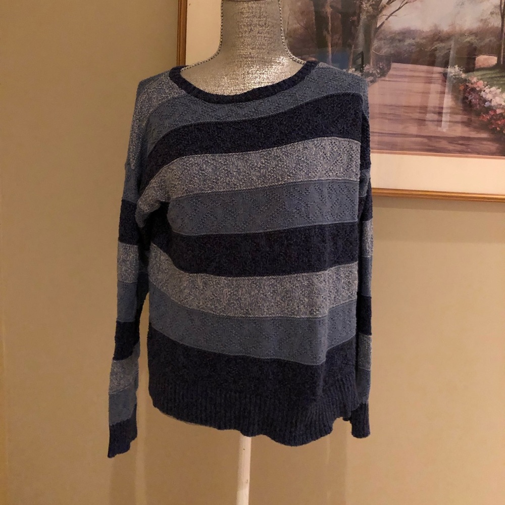 Women’s Striped blue sweater